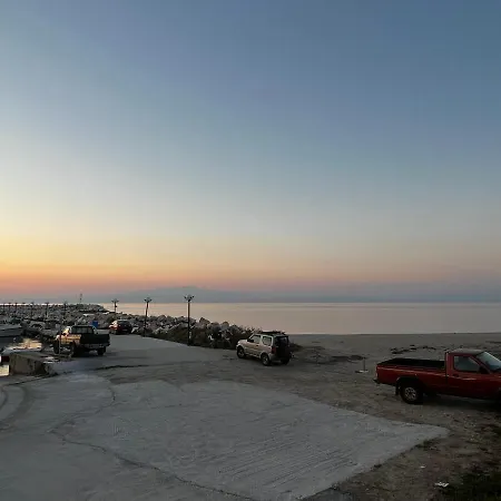 Fenia's Beachfront House Ferienhaus