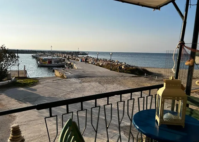 Ferienhaus Fenia's Beachfront House Skála Kallirákhis