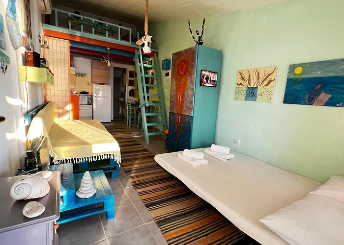 Fenia's Beachfront House *