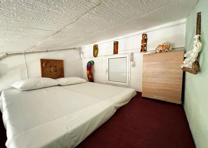 Fenia's Beachfront House * Skála Kallirákhis