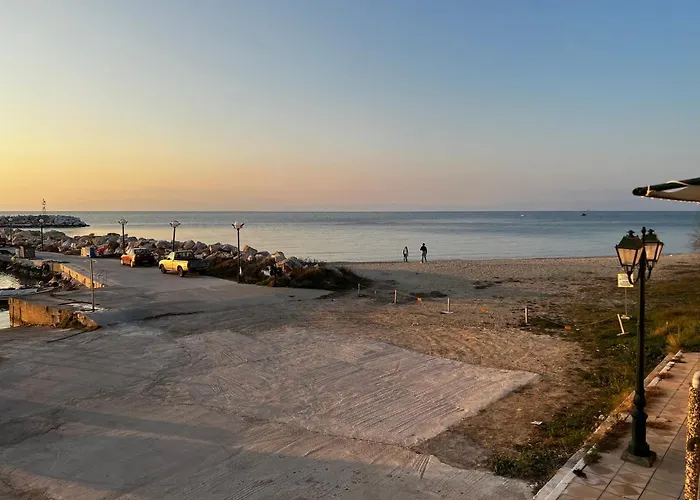 Fenia's Beachfront House * Skála Kallirákhis