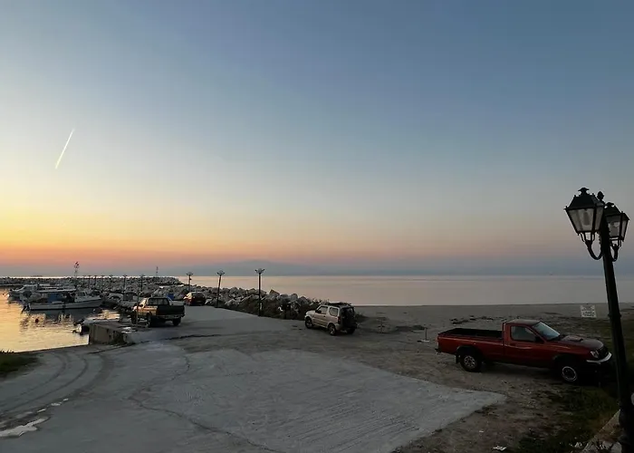 Fenia's Beachfront House Dom wakacyjny