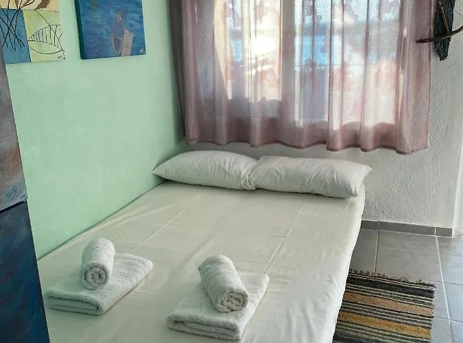 Fenia's Beachfront House Dom wakacyjny Skála Kallirákhis